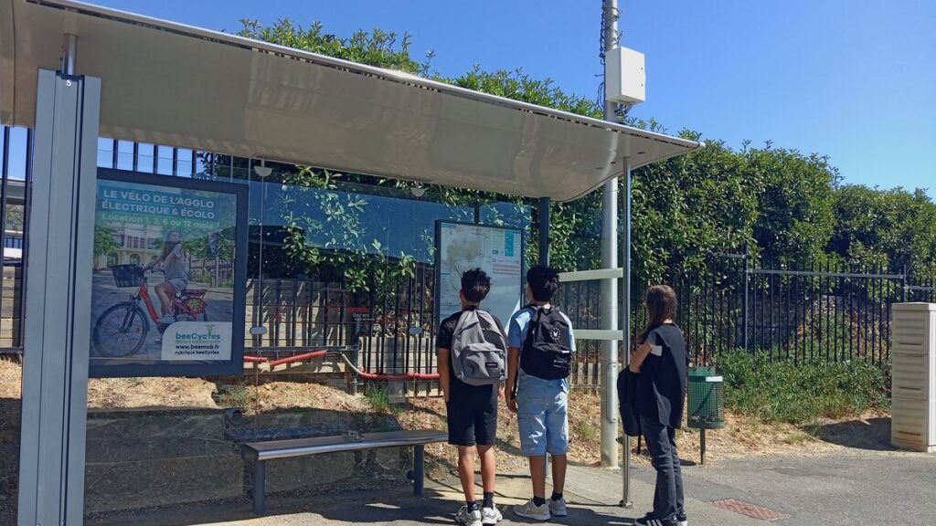BeeMob : difficultés d’accès au nouveau réseau de bus pour collégiens et lycéens à Béziers.
