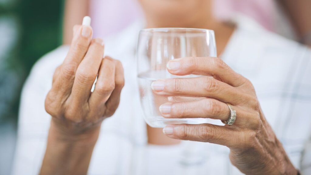 Vitamine D : étude révèle son rôle potentiel dans la préservation des capacités cognitives liées à l’Alzheimer