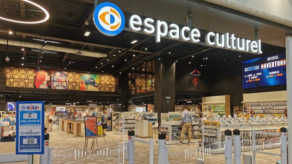 Leclerc d’Auch agrandit son espace culturel et électroménager de 1 000 m² avec des recrutements prévus.