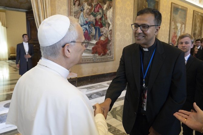 Dialogue entre science et foi : déchiffrer l’Univers pour rendre gloire à Dieu.
