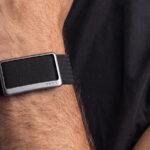 Luna Band, un bracelet à 150 euros, utilise l&rsquo;IA pour concurrencer Fitbit et Garmin.