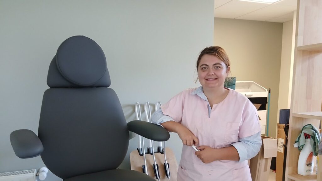 Une podologue s’installe à la Maison de santé de Valence-sur-Baïse pour élargir les soins disponibles.