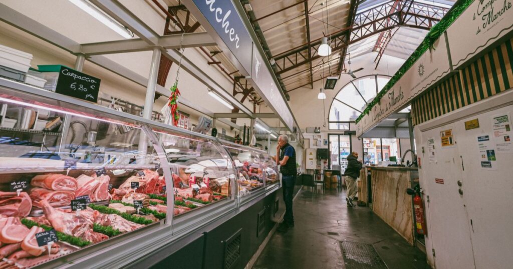 Beausoleil : les marchés locaux recherchent un boucher et une boulangère.