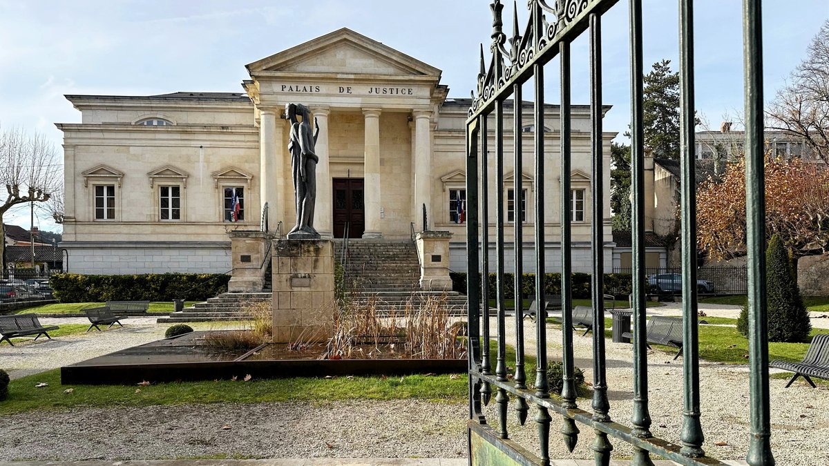 Affaire de violences réciproques : ex-compagnons renvoyés par manque d’expertise psy.