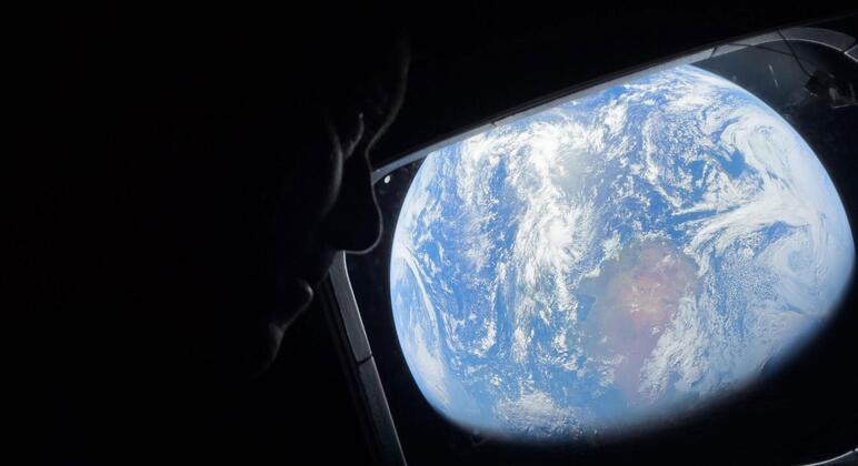 Les astronautes signent un traité, les victimes de catastrophes terrestres restent sans protection.