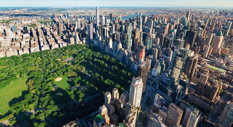 Central Park adapte ses infrastructures pour atténuer les effets du changement climatique à New York.