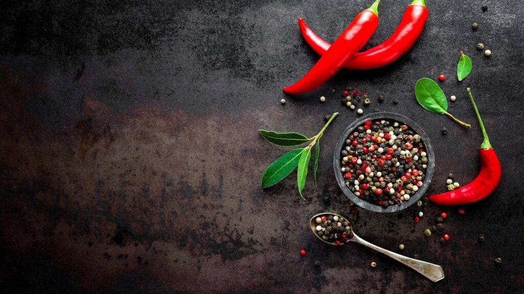 Manger des piments associé à une longévité accrue selon des études menées en Chine.