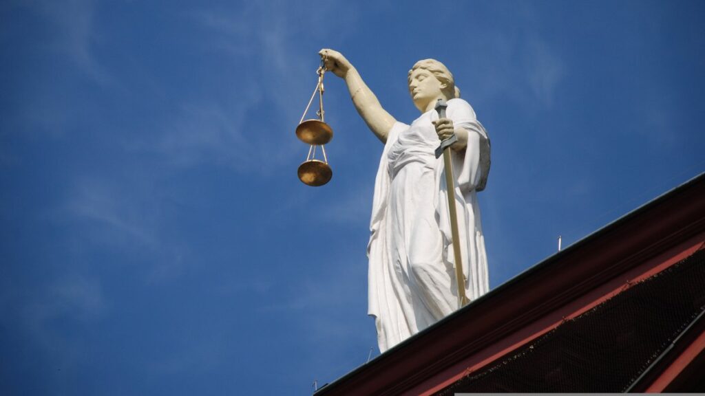 Avocat accusé d’avoir produit un faux témoignage écrit par ChatGPT dans une affaire de meurtre.
