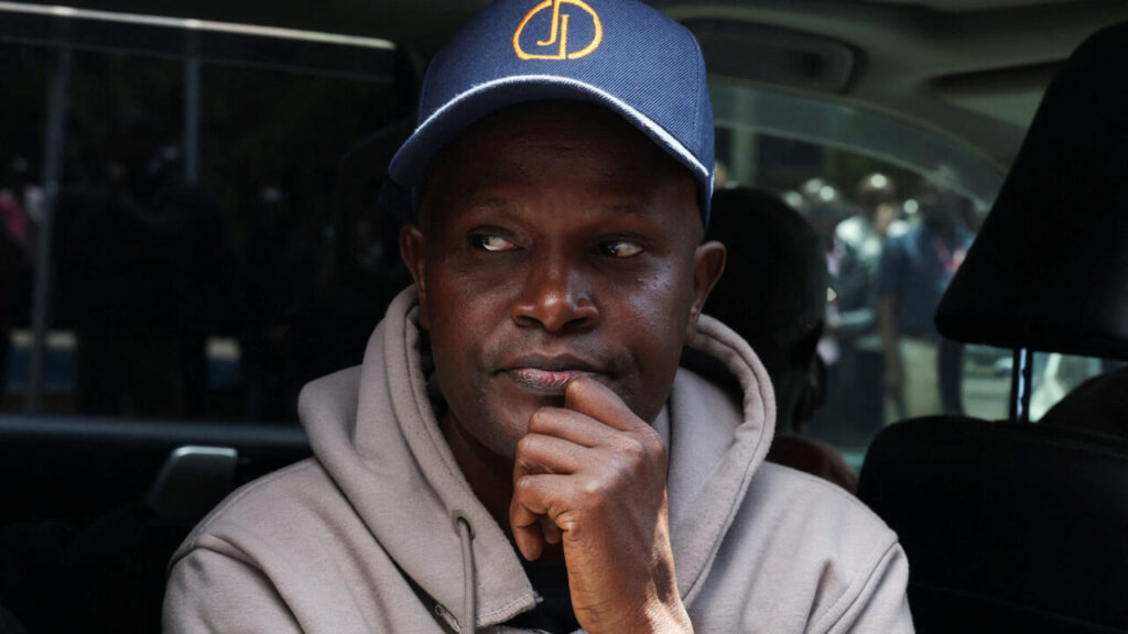 Kenya : un rédacteur en chef du « Standard » retrouvé après son enlèvement.