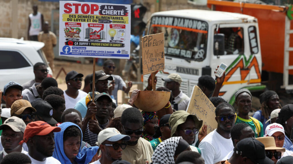 Sénégal : la campagne contre la vie chère s’intensifie sur les réseaux sociaux après la manifestation à Dakar.