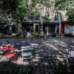 Bordeaux : enquête sur la disparition des chaises de la place des Capucins