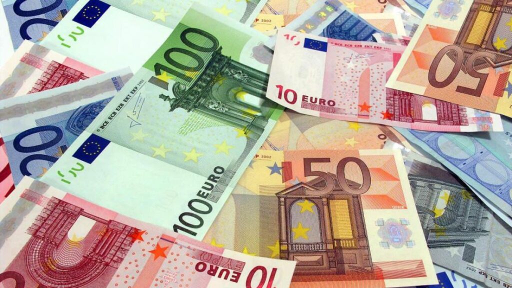 Salaires : les partenaires sociaux discutent de deux cols hors catégorie en France.
