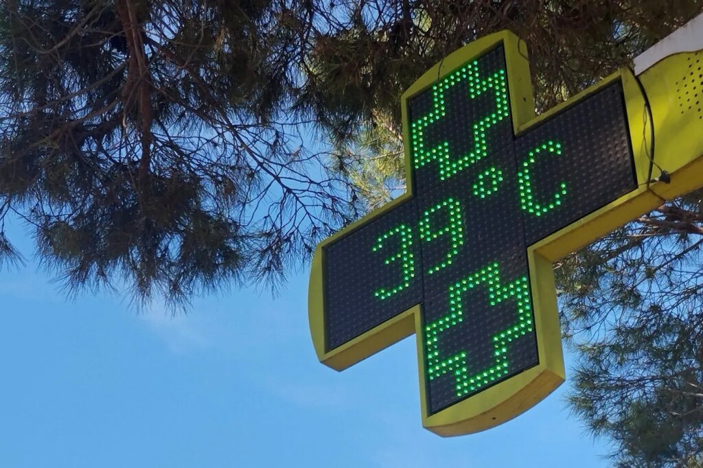 Canicule : vigilance orange maintenue dans six départements jusqu’à mardi matin