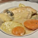 Recette de blanquette de poulet : préparation traditionnelle et astuces culinaires.