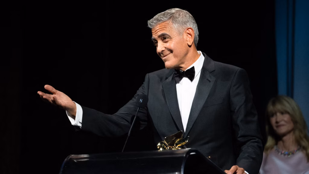 George Clooney exprime ses opinions sur Donald Trump lors de la Mostra de Venise.