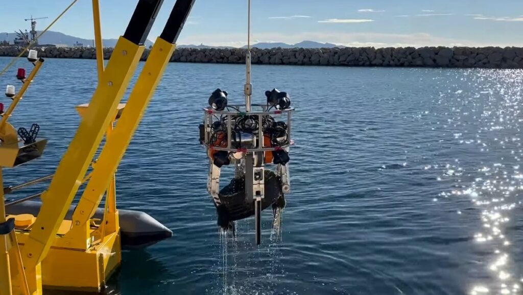 L’Union européenne teste des robots pour nettoyer les déchets marins, selon des biologistes.