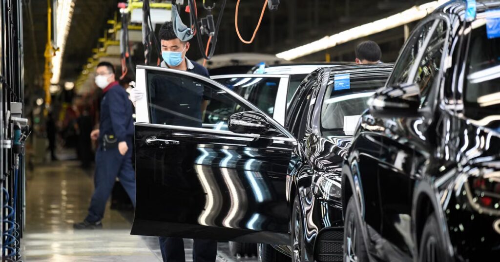 Des employés chinois licenciés obtiennent le soutien de clients européens pour leur entreprise.