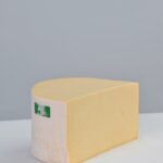 Rappel Consommateur – Détail Cantal jeune au lait cru 1/4 meule Valu d’Antan