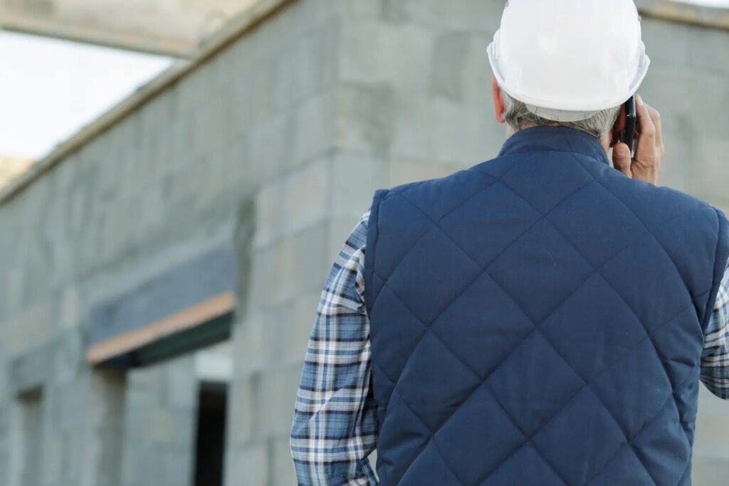 Licencié pour épuisement professionnel, un chef de chantier obtient 48 800 € d’indemnités.