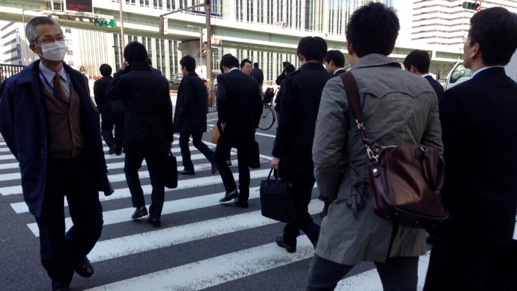 Japon : assouplissement des règles sur le temps de travail, jusqu’à 100 heures supplémentaires par mois