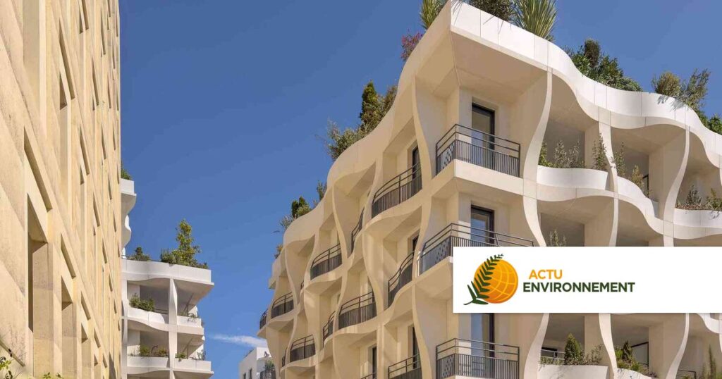 Canicules : le bioclimatique et le low-tech adoptés par les architectes en France.