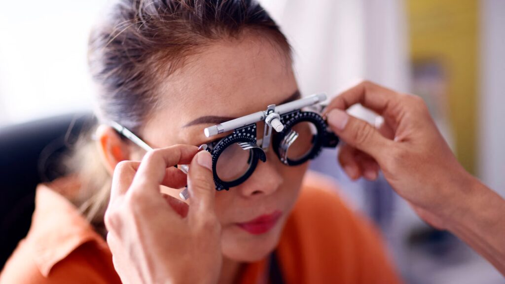 Les ophtalmologistes s’inquiètent d’une nouvelle pratique des opticiens pour délivrer des lunettes.