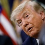 Donald Trump évoque une réponse militaire forte contre l’Iran après des tensions renouvelées.