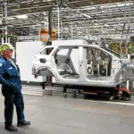 Tensions à l’usine Stellantis de Rennes face à l’arrivée de Dongfeng, acteur chinois.
