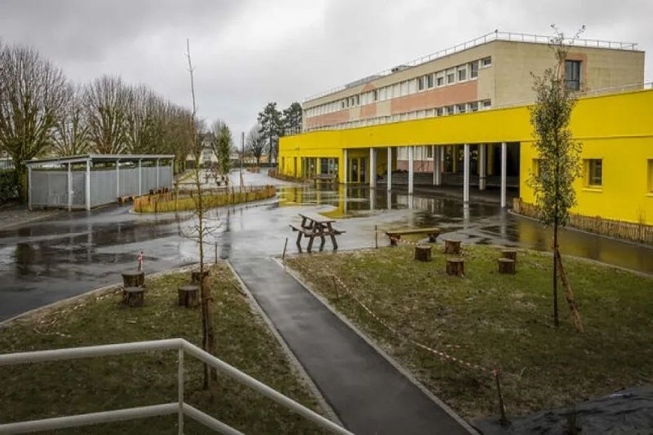 Un collégien saisit la justice pour annuler son exclusion, le tribunal rend son verdict.