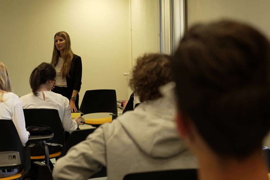 Rentrée : de nombreux jeunes en France rencontrent des difficultés pour trouver une alternance.