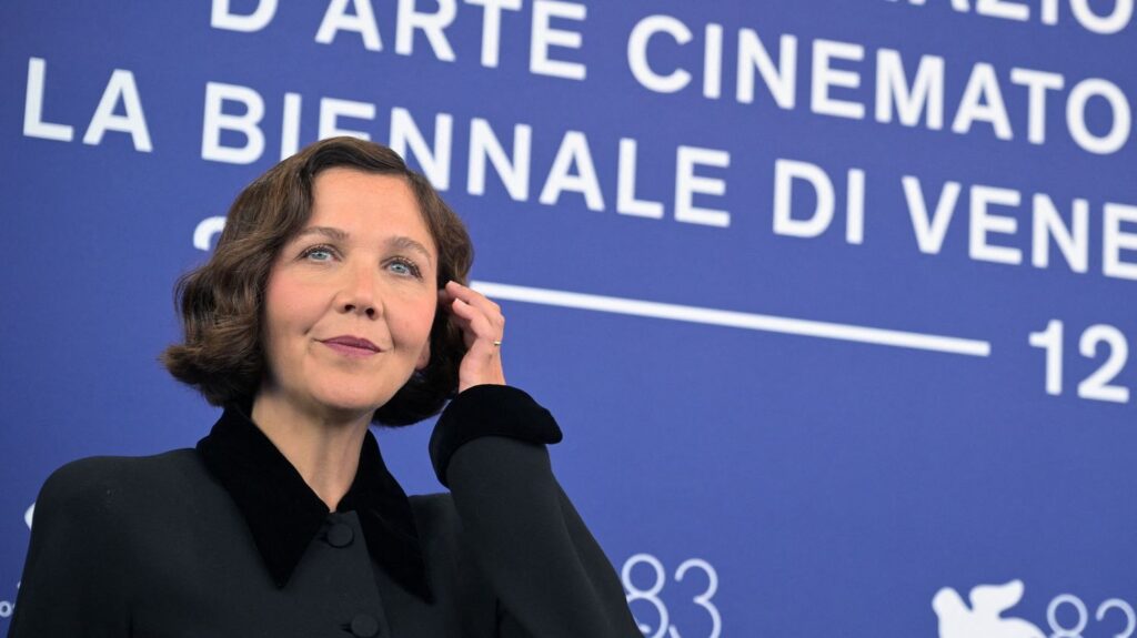 Maggie Gyllenhaal souligne la faible représentation des femmes réalisatrices à la Mostra de Venise