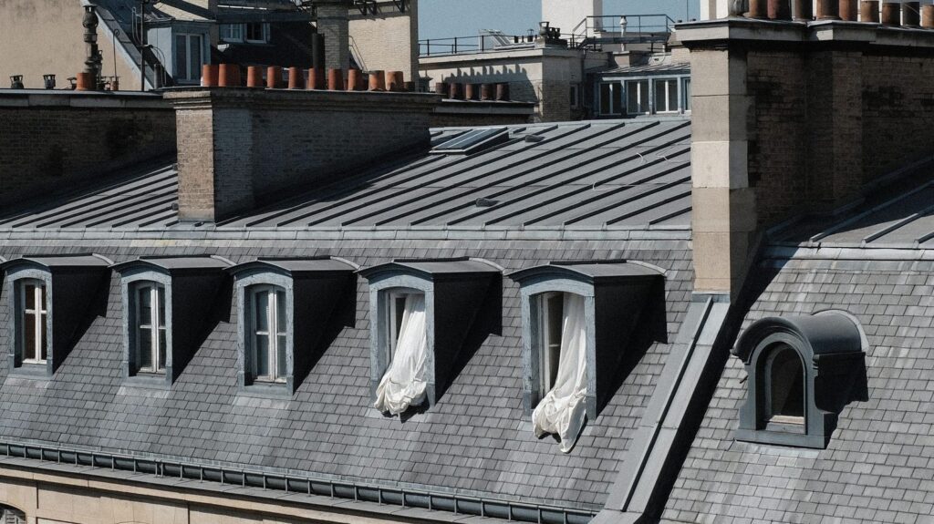 Prolongation de l’encadrement des loyers débattue au Sénat par la mairie de Paris.