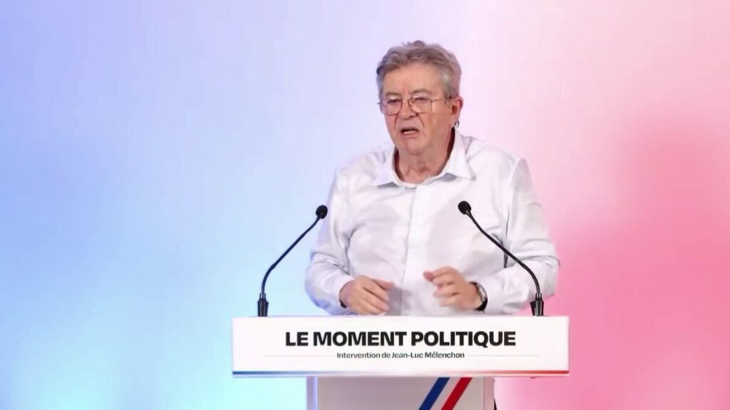 Le RN et LFI s’expriment sur le port du voile en France : enjeux et positions divergentes.
