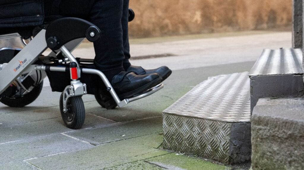 Sanctions sur l’accessibilité des établissements publics : 23 décisions en France depuis avril 2025