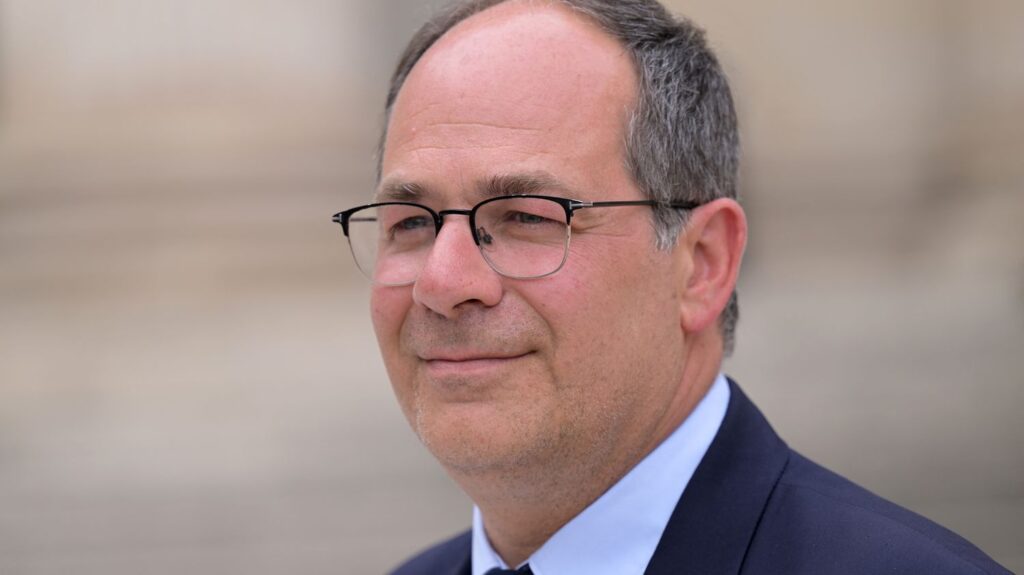 Emmanuel Maurel officialise sa candidature à la primaire socialiste pour 2027.
