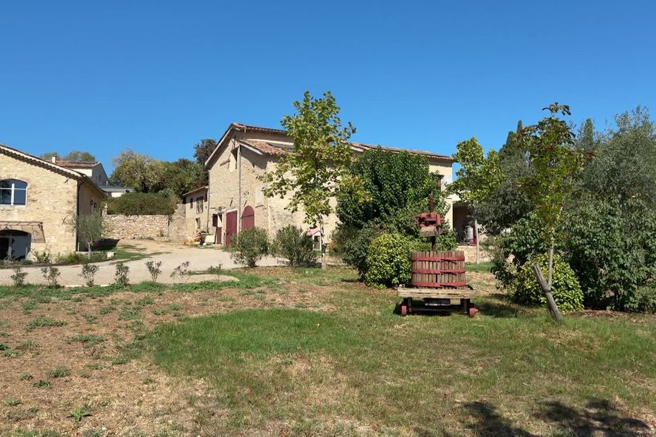 La commune sécurise ses zones agricoles pour développer une filière alimentaire durable.