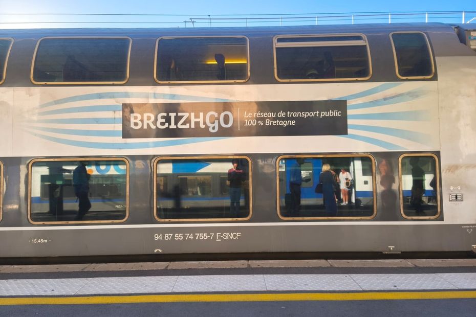 Des trains bretons stationnent sur la Côte d’Azur en raison de travaux ferroviaires.