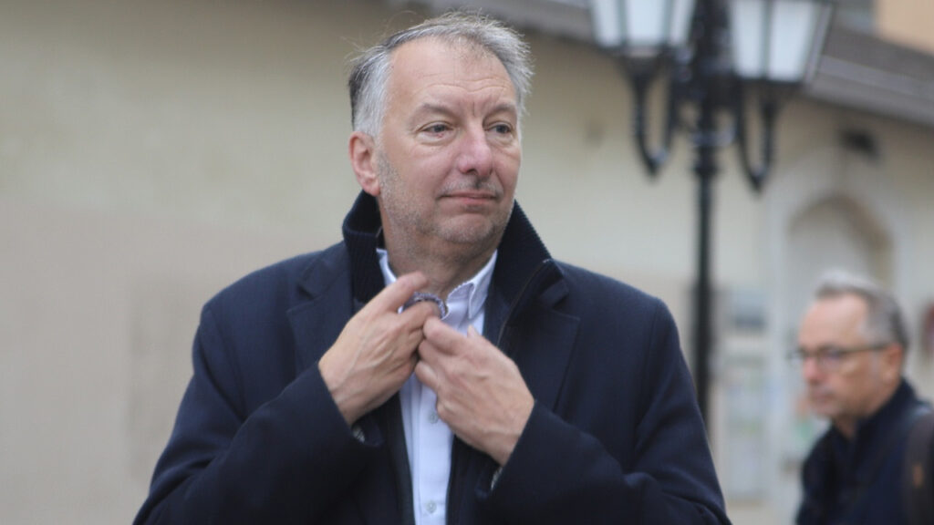 Sénatoriales : Bruno Bernard se présente dans le Rhône après des tensions politiques.