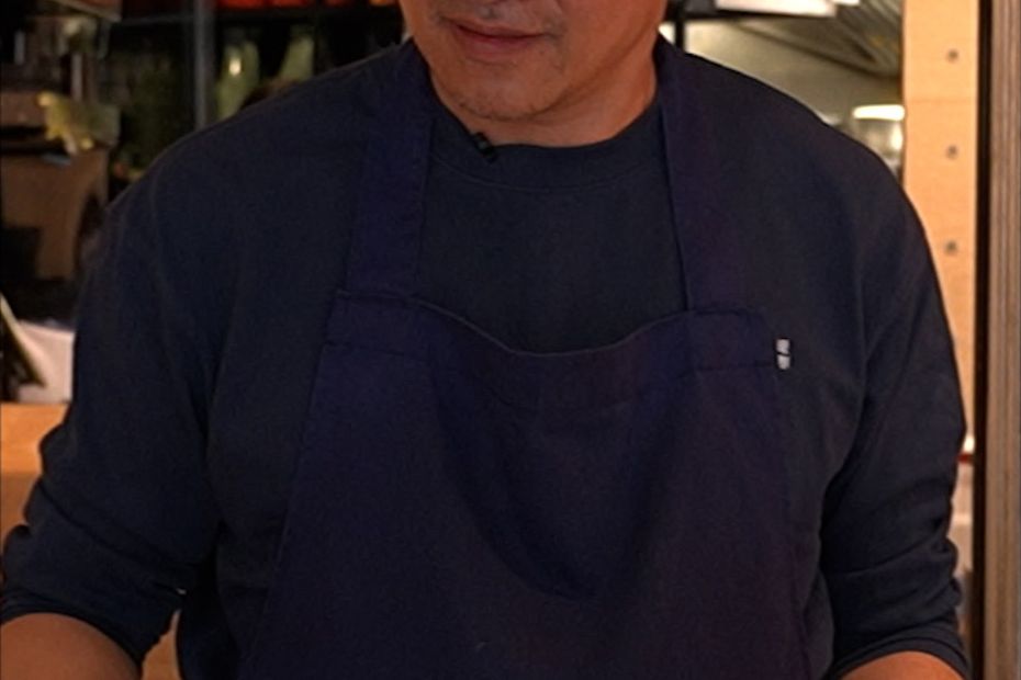 Paris explore les nouvelles saveurs asiatiques qui influencent la scène gastronomique locale.
