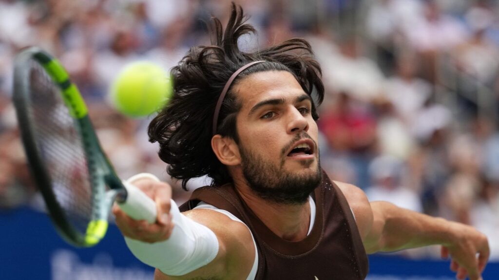 Carlos Alcaraz en huitième, Sabalenka avance facilement, Pegula lutte à l’US Open