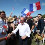 Eric Ciotti évoque un pacte avec Marine Le Pen face à la montée de Mélenchon et un big bang territorial.