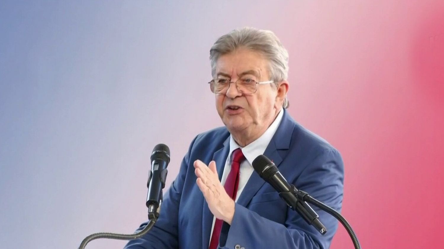 Braderie de Lille : Attal, Tondelier et Mélenchon en débat sur la présidentielle
