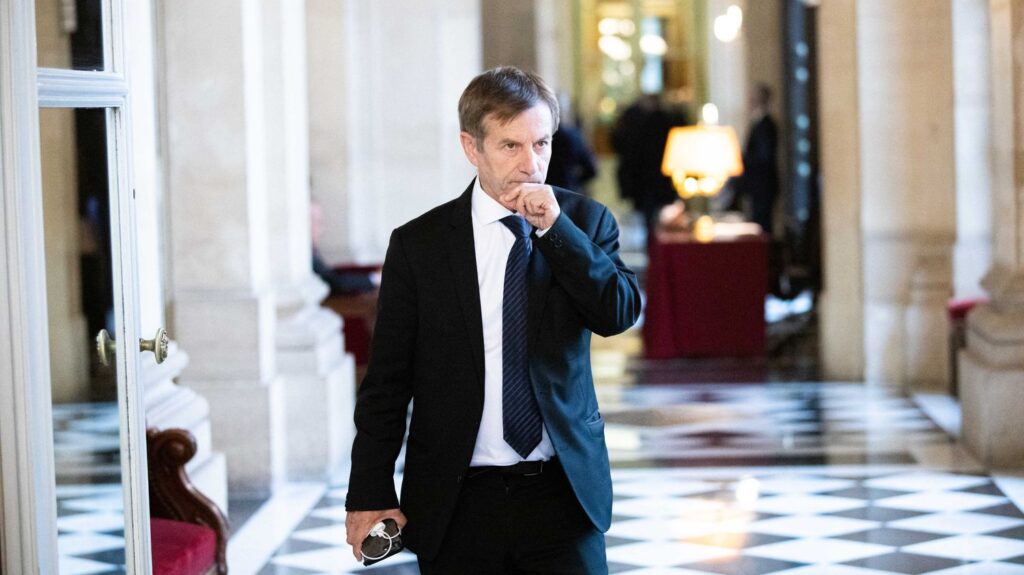 Frédéric Pommier questionne le silence autour des accusations contre Joaquim Pueyo