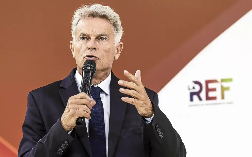 Présidentielle : Fabien Roussel, secrétaire national du Parti communiste, déclare sa candidature.