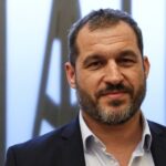 Le fondateur de Colosse aux pieds d’argile parcourt 700 km pour soutenir son association.