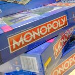 Retour du Monopoly Alsace avec les cases Cathédrale de Strasbourg et Kaysersberg.