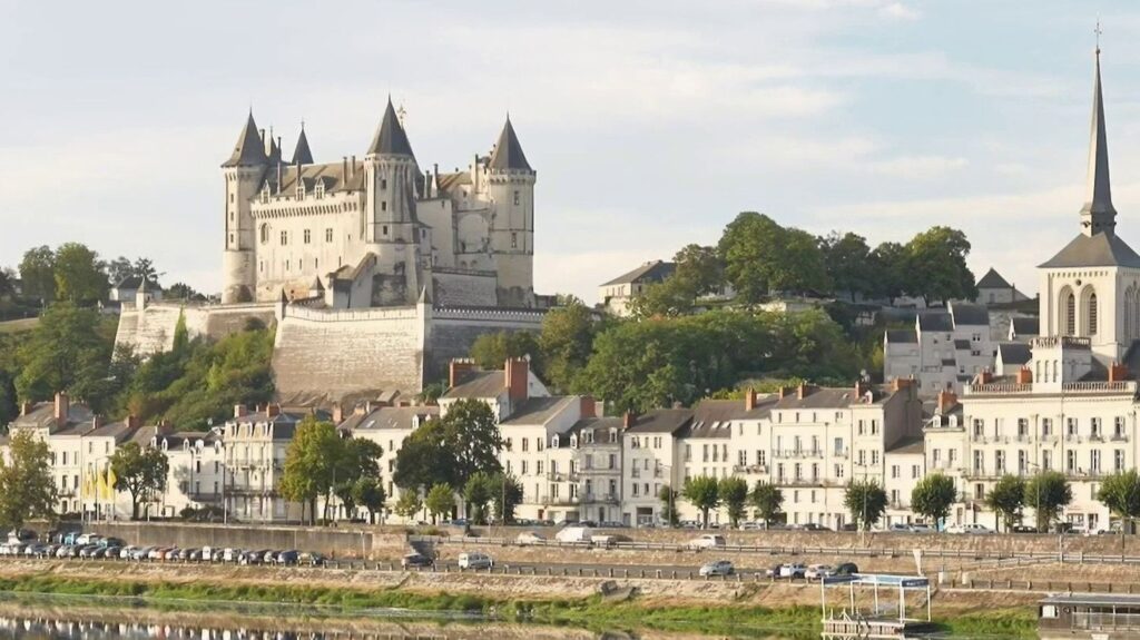 Saumur : le maire propose 10 000 euros aux jeunes pour l’achat d’une maison en centre-ville