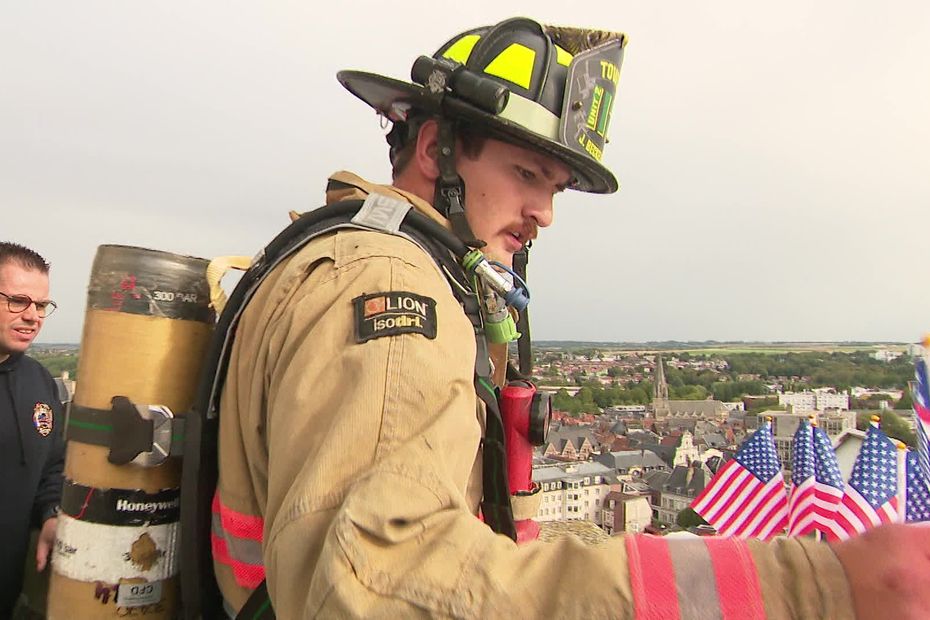 343 ascensions du beffroi en hommage aux pompiers décédés lors du 11 septembre 2001