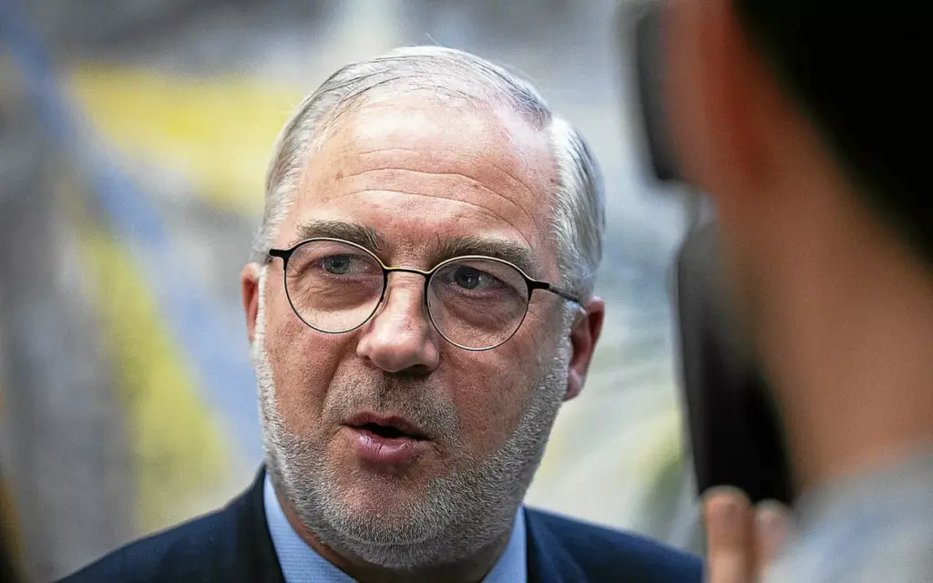 Fonderie de Bretagne : Fabrice Loher appelle à la prudence dans les offres de reprise.