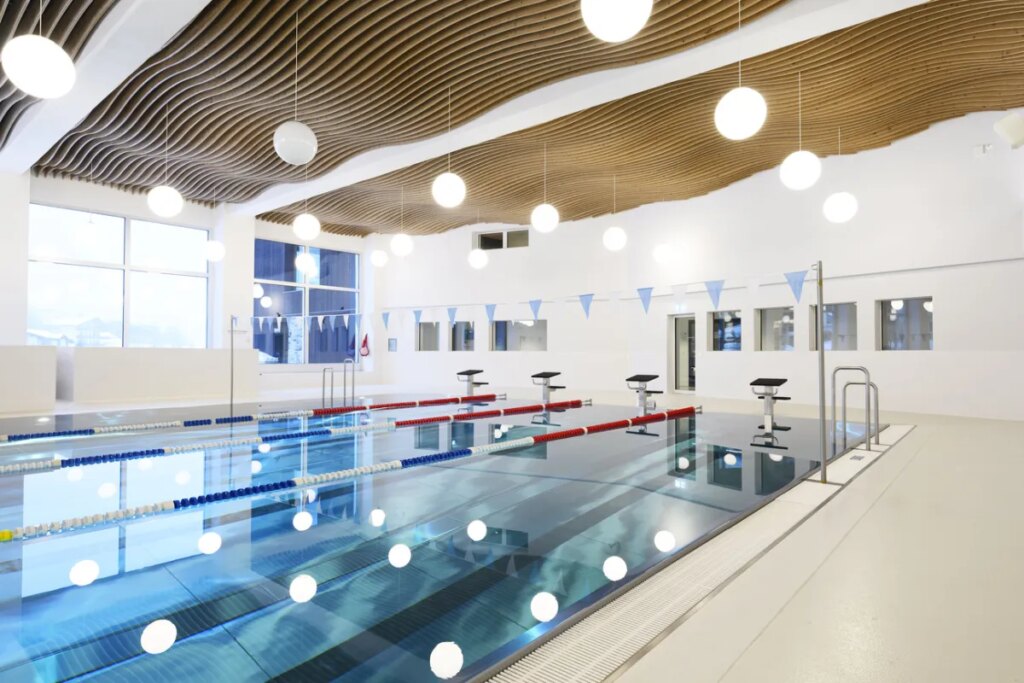 Rareté des cours de natation à l’école : des spécialistes tirent la sonnette d’alarme.